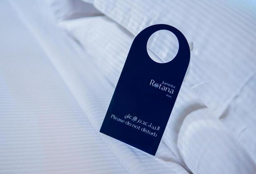标准工作室带阳台, Jumeira Rotana – Dubai