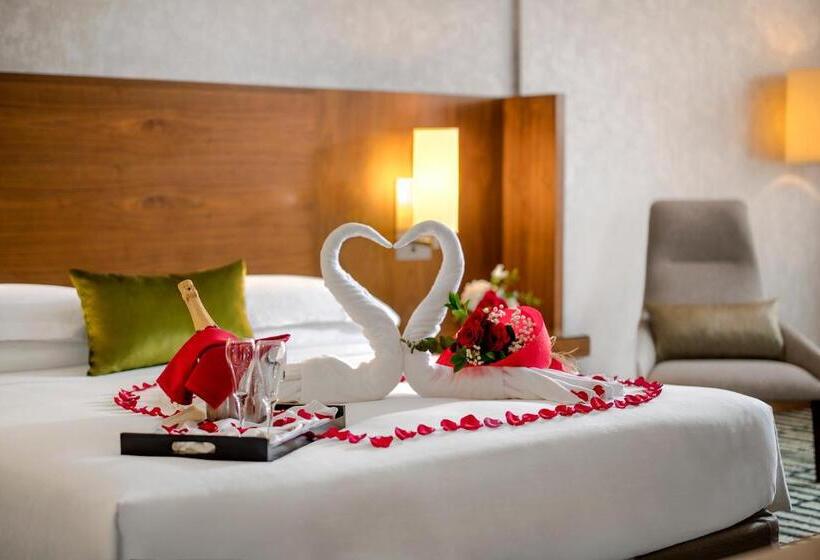 带阳台套房, Jumeira Rotana – Dubai