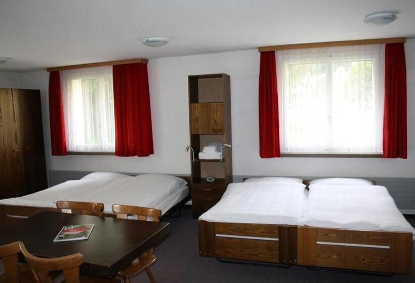Cama em Quarto Compartilhado com Banheiro Compartilhado, Sonne St. Moritz 3 Superior