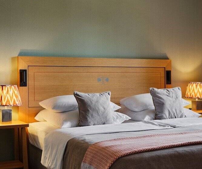 Premium Zimmer, Spa & Resort Bachmair Weissach, Luxury Family Resort