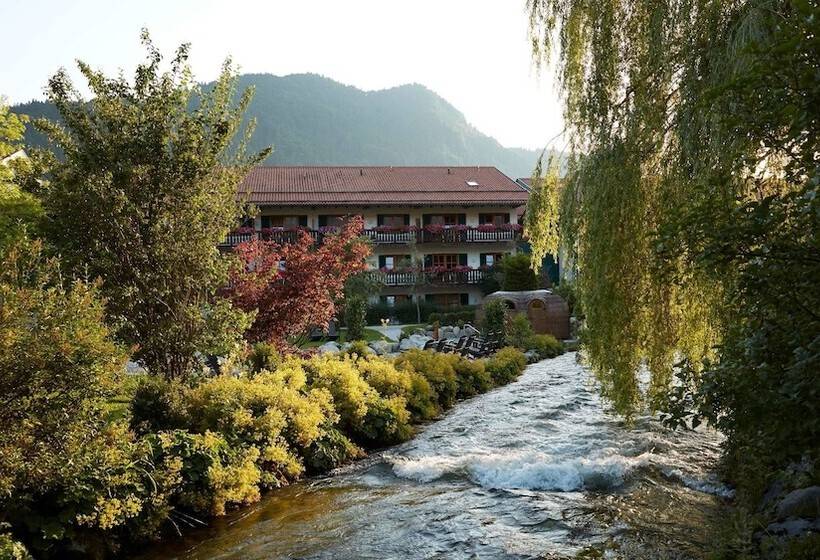 Klassische Suite, Spa & Resort Bachmair Weissach, Luxury Family Resort