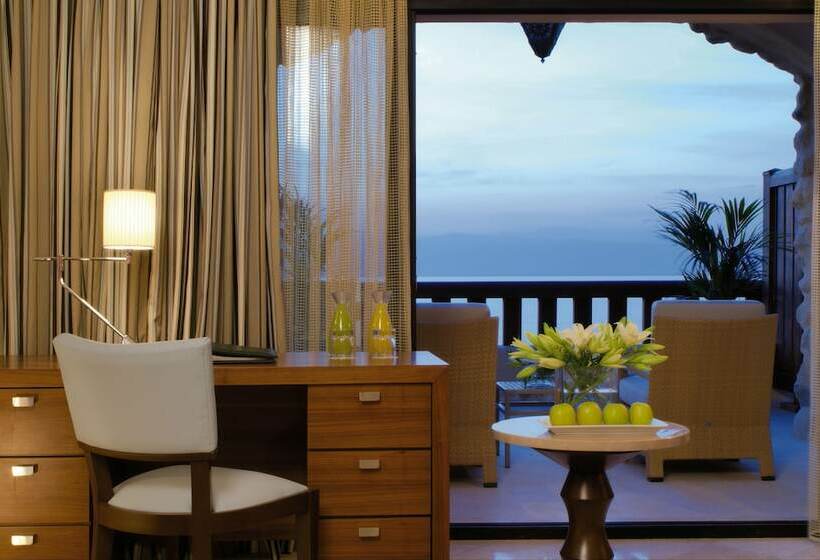 اتاق پرمیوم با چشم‌انداز دریا, Mövenpick Resort & Spa Dead Sea