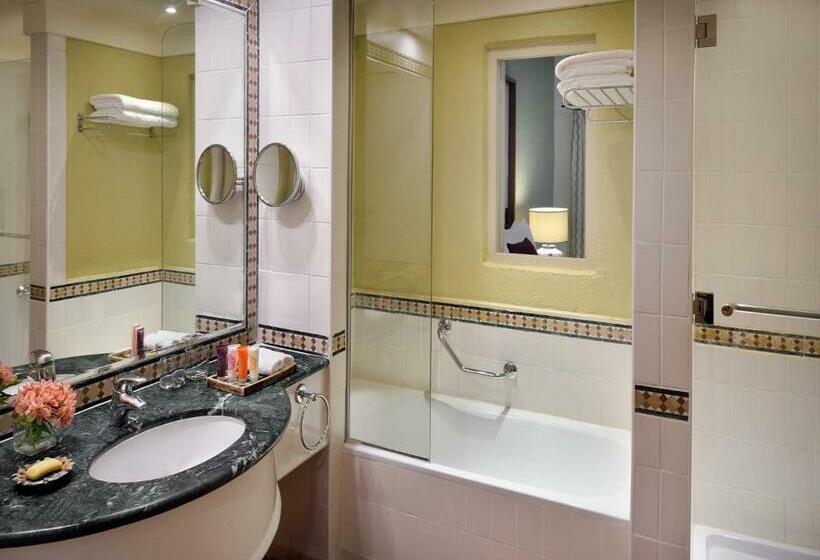 اتاق لوکس, Mövenpick Resort & Spa Dead Sea