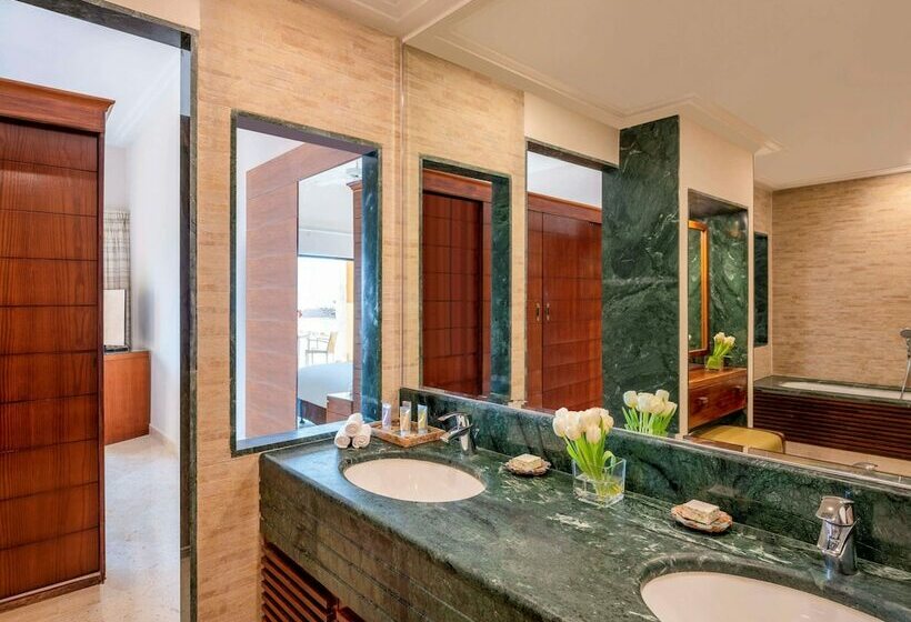 اتاق سوپریور, Mövenpick Resort & Spa Dead Sea