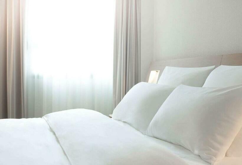 Номер Superior, Novotel Paris Charles De Gaulle Airport