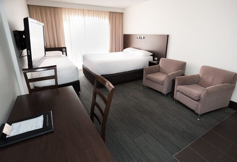 디럭스 스튜디오, St Ives Apartments