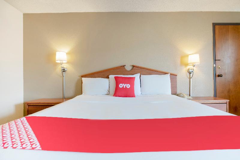 Номер Deluxe Кровать Кинг, Days Inn Airport
