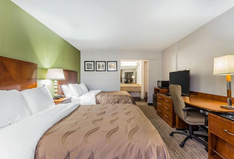 Номер Стандарт 2 Двуспальные Кровати, Quality Inn Forsyth Near Ga Public Safety Training Center