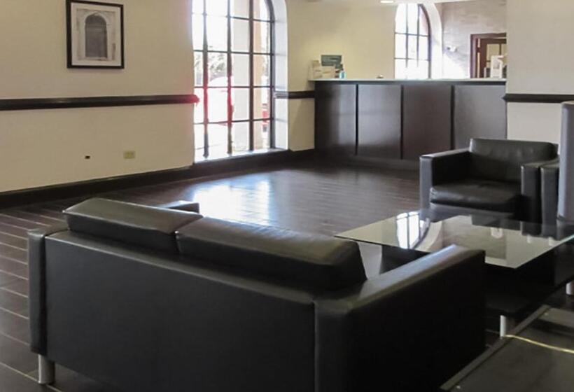 Стандартный Номер Кровать Кинг, Quality Inn Forsyth Near Ga Public Safety Training Center