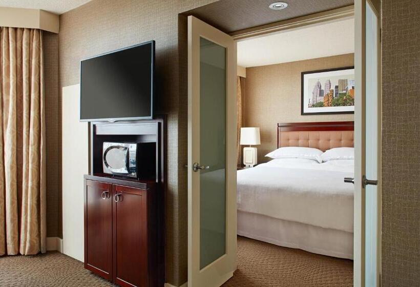 Люкс Премиум, Sheraton Parkway Toronto North Hotel & Suites