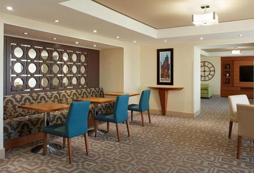 Номер Клуб Кровать Кинг, Sheraton Parkway Toronto North Hotel & Suites