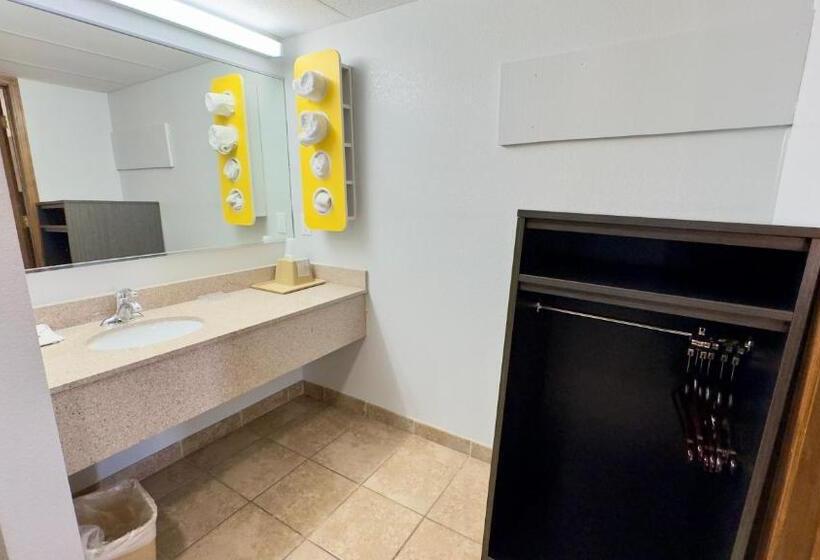 Номер Стандарт Адаптированный для Инвалидов, Motel 6 Dyersburg, Tn