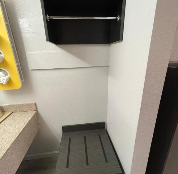 Номер Deluxe, Motel 6 Dyersburg, Tn