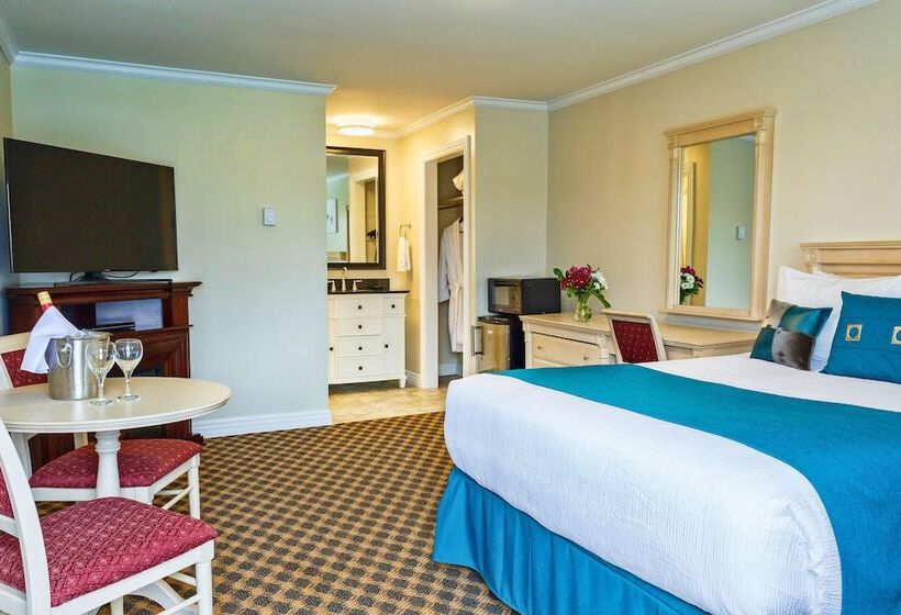 스탠다드 룸 더블 침대, Royal Inn & Suites