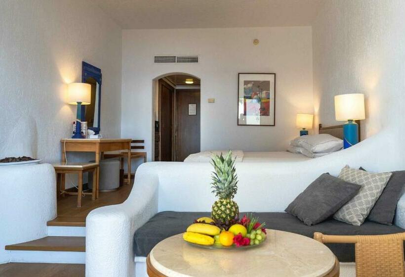 סוויטת ג'וניור, Coral Beach Hotel & Resort Cyprus
