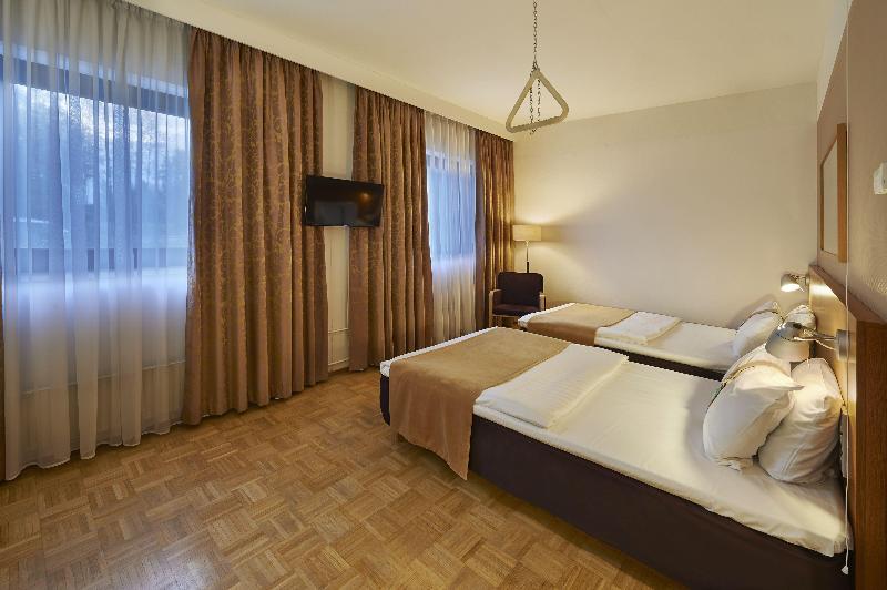 Номер Стандарт Адаптированный для Инвалидов, Holiday Inn Helsinki Vantaa Airport, An Ihg
