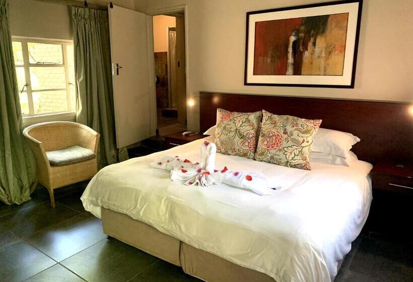 Семейный Номер, Shangri La Country Hotel & Spa