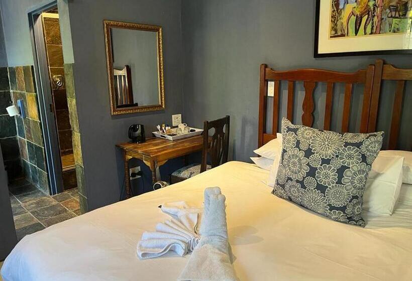 Family Suite, Shangri La Country Hotel & Spa