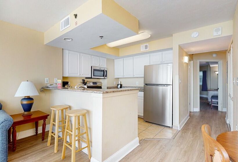 Люкс Вид на Море, Carolinian Beach Resort