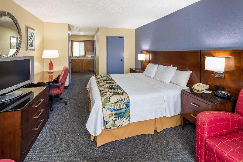 Стандартный Номер Кровать Кинг, Days Inn By Wyndham Walterboro