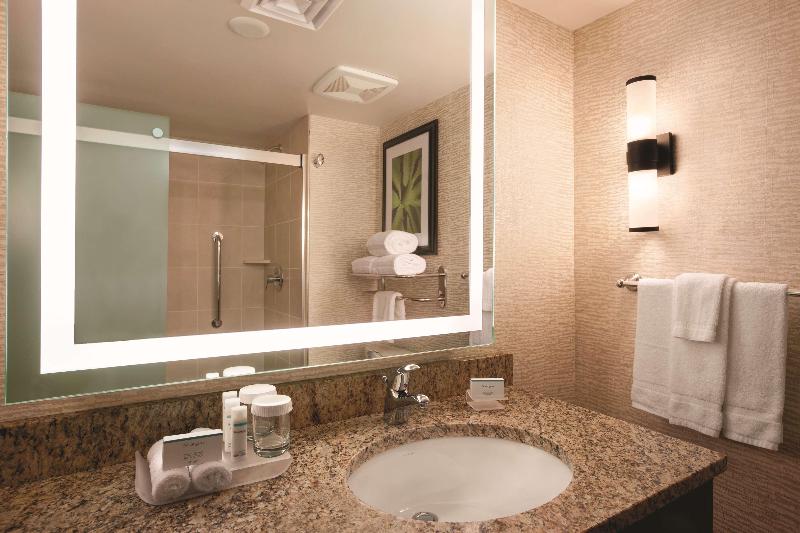 套房带泳池景, Homewood Suites By Hilton Tucson/st. Philip S Plaza Univ