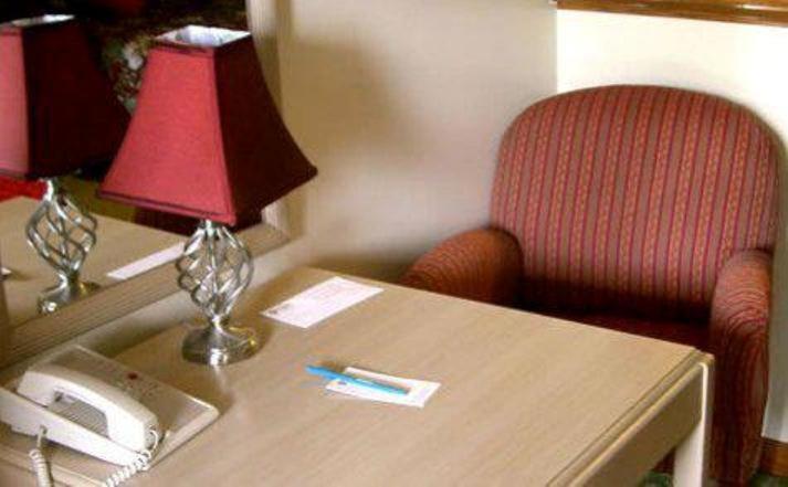 Номер Стандарт с Гидромассажем, Executive Inn Morgan Hill