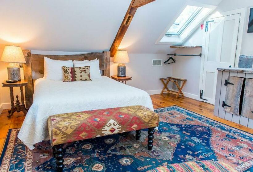 Номер Стандарт, Three Chimneys Inn