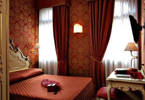 اتاق استاندارد, Torino