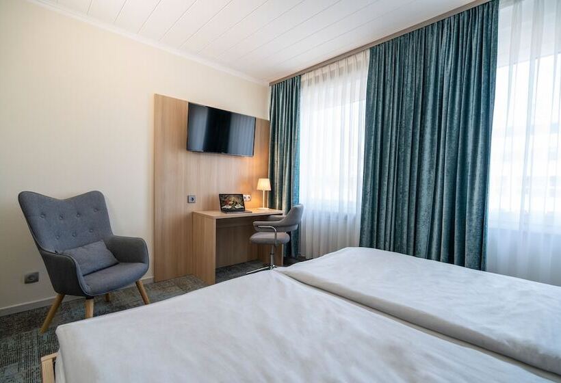 Номер Стандарт, Np Hotel Königshof