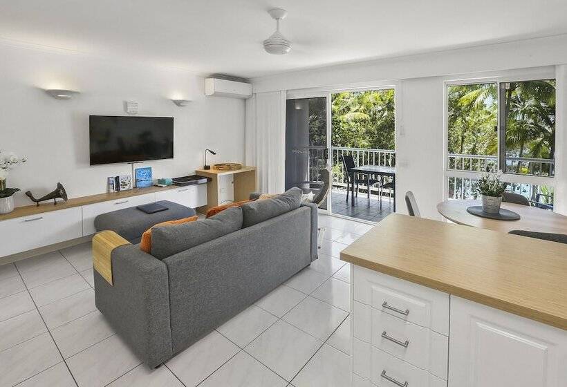 침실 1개 바다 전망 아파트, Agincourt Beachfront Apartments