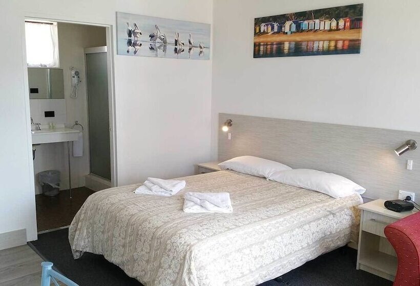 Quarto Estandar, Le George Motel