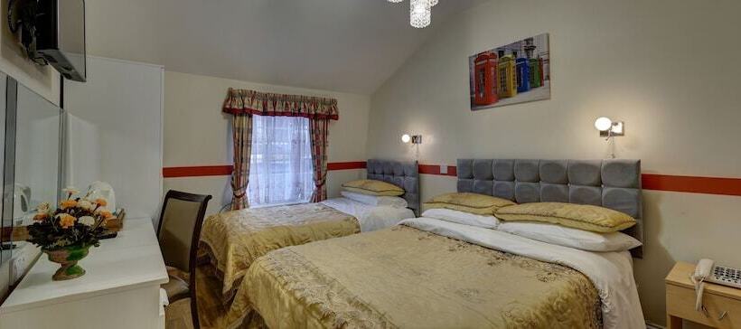 Номер Стандарт Трехместный, Barry House