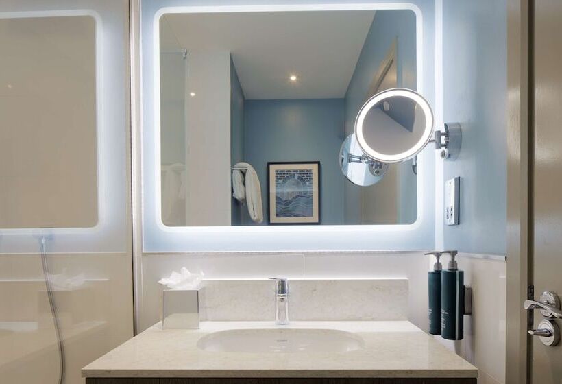 Номер Стандарт, Doubletree By Hilton London Angel Kings Cross