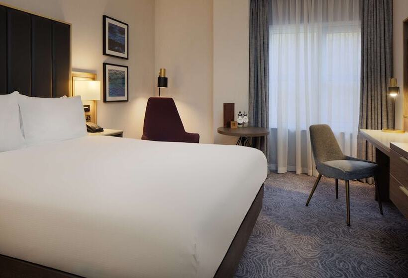 Номер Deluxe, Doubletree By Hilton London Angel Kings Cross