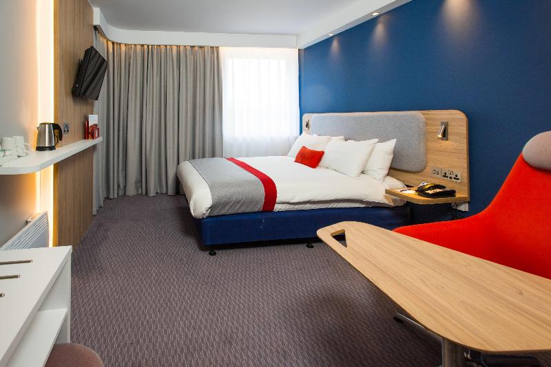 Номер Стандарт, Holiday Inn Express Burton On Trent, An Ihg