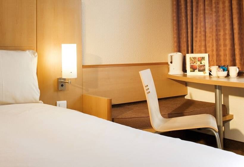 Номер Стандарт, Ibis Birmingham Centre New Street Station