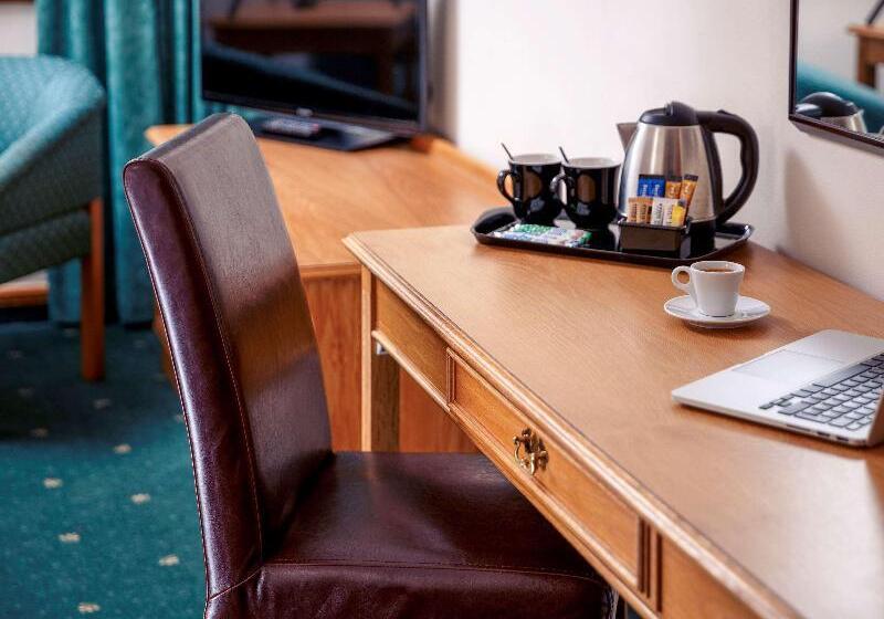 Семейный Номер Классика, Mercure Livingston