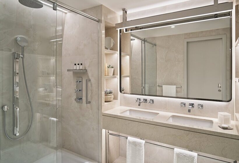 Номер Deluxe, One Aldwych