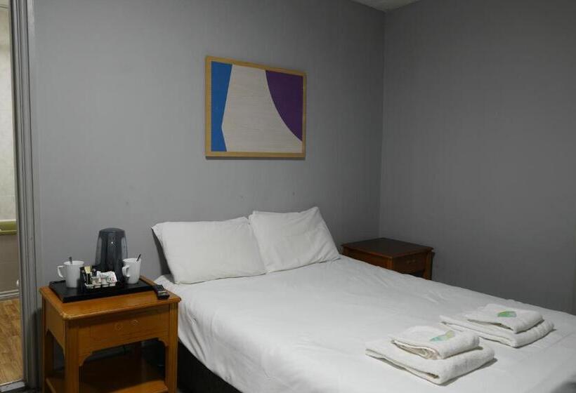 Номер Стандарт, Royal Hotel Kettering