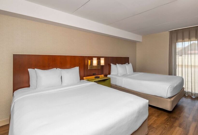 스탠다드 룸 더블 침대 2개, Comfort Inn West