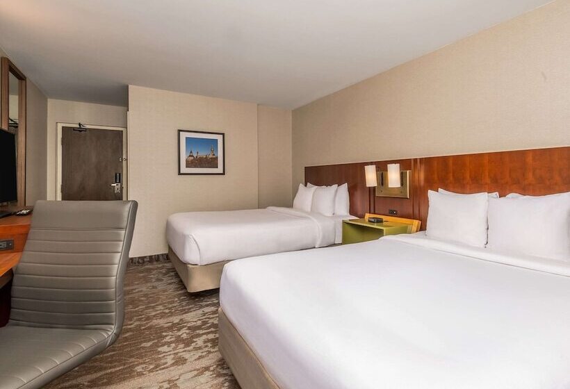 스탠다드 룸 더블 침대 2개, Comfort Inn West