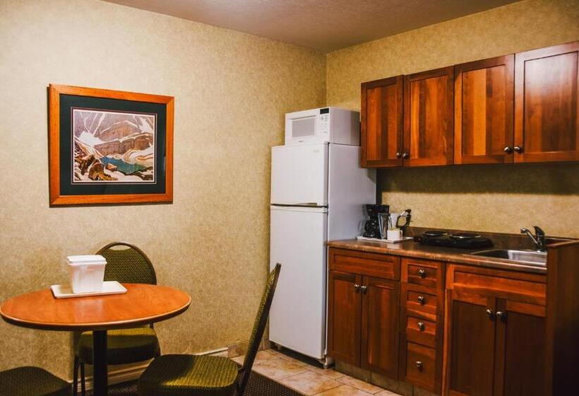 Студия Стандарт, Stony Plain Inn & Suites