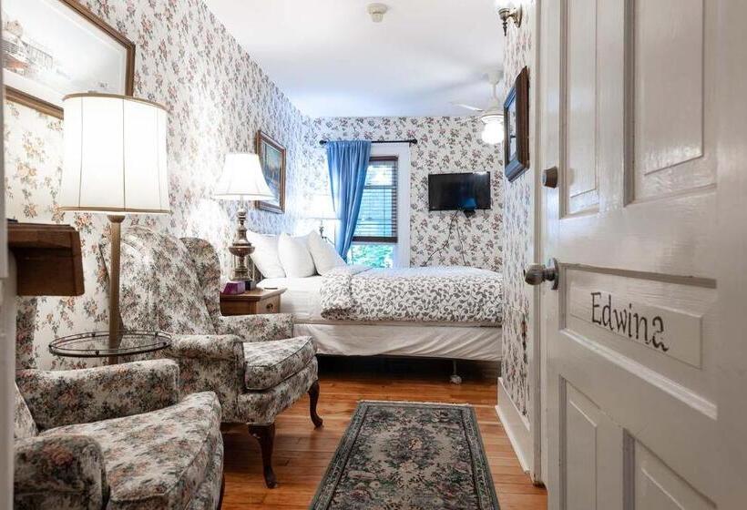 اتاق لوکس با تخت بزرگ, Stone Maiden Inn