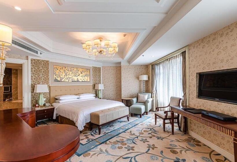 Люкс Премиум, Shangri La Wuhan,close To The Mixc With Three Subway Lines