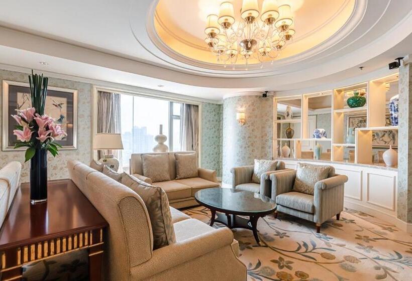 Президентский Люкс, Shangri La Wuhan,close To The Mixc With Three Subway Lines