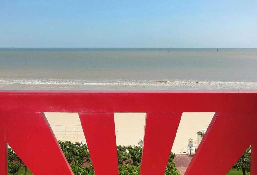Полулюкс Вид на Море, Mercure La Baule Majestic