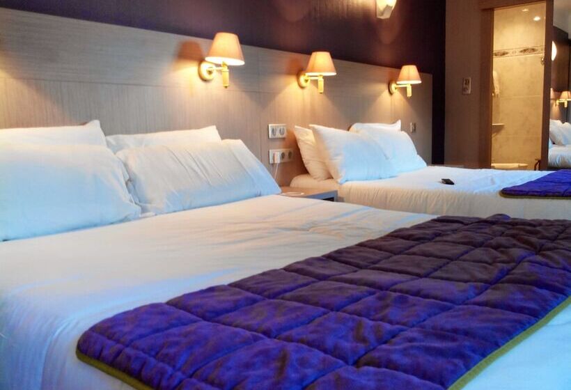Четырехместный Номер Стандарт, Hôtel Christina Lourdes