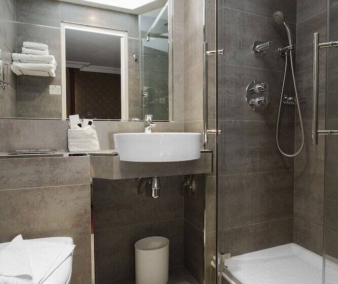 اتاق راحتی, Hôtel De La Paix