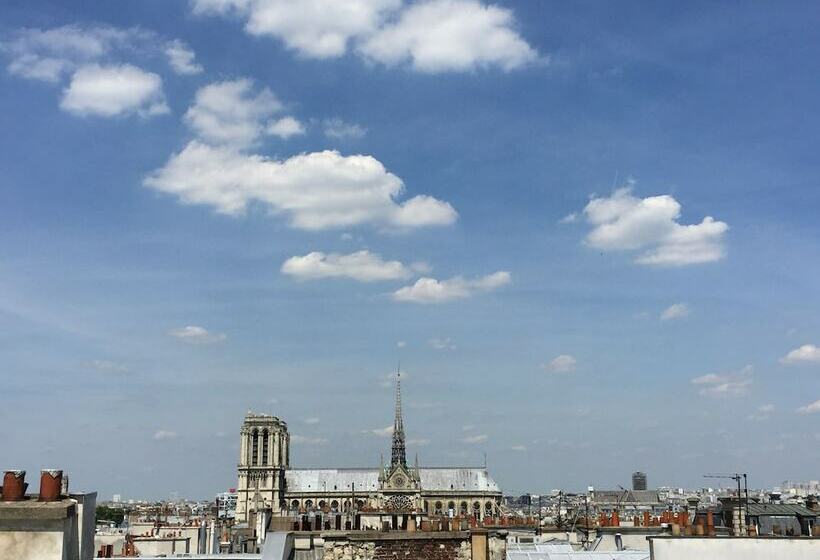 اتاق لوکس سه تخته, Les Bulles De Paris