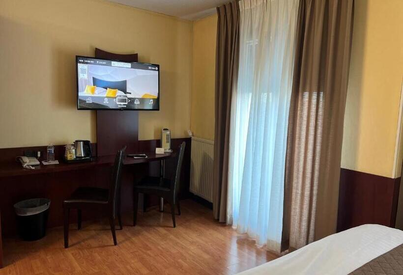 Номер Комфорт, Logis Hotel Center